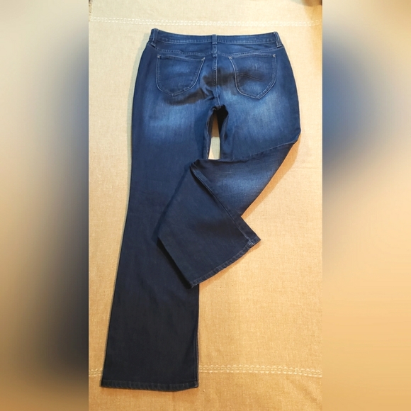 Lee Riders Womens Size 12 M Pockets Mid Rise Bootcut Denim Blue Jeans - Picture 6 of 10
